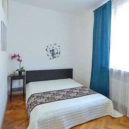 Modern Apartment Navratilova II Praha Bagian luar foto