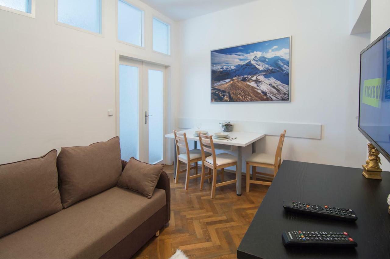 Modern Apartment Navratilova II Praha Bagian luar foto