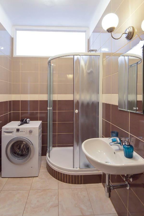 Modern Apartment Navratilova II Praha Bagian luar foto