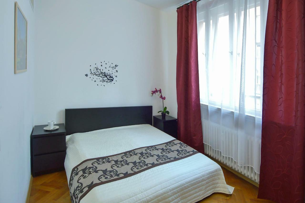 Modern Apartment Navratilova II Praha Bagian luar foto