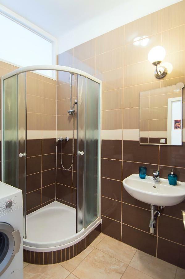 Modern Apartment Navratilova II Praha Bagian luar foto