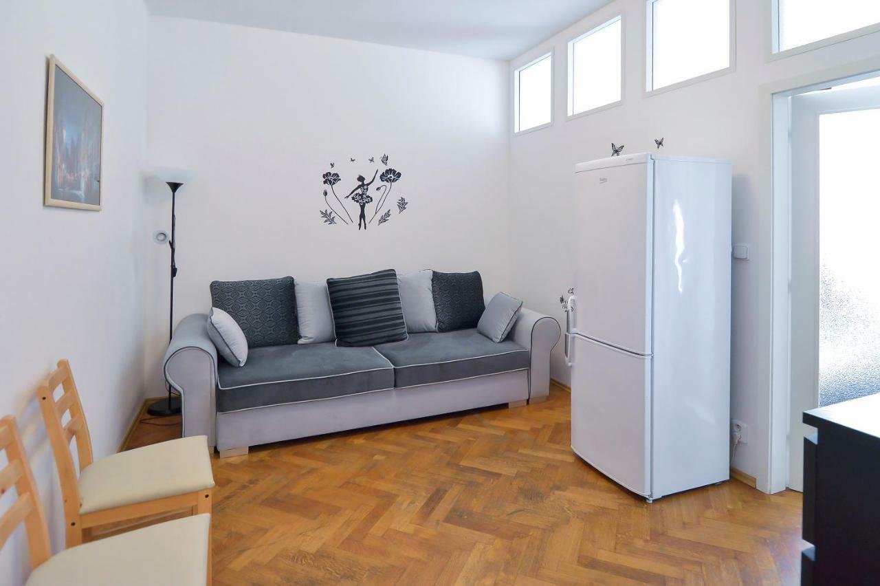 Modern Apartment Navratilova II Praha Bagian luar foto
